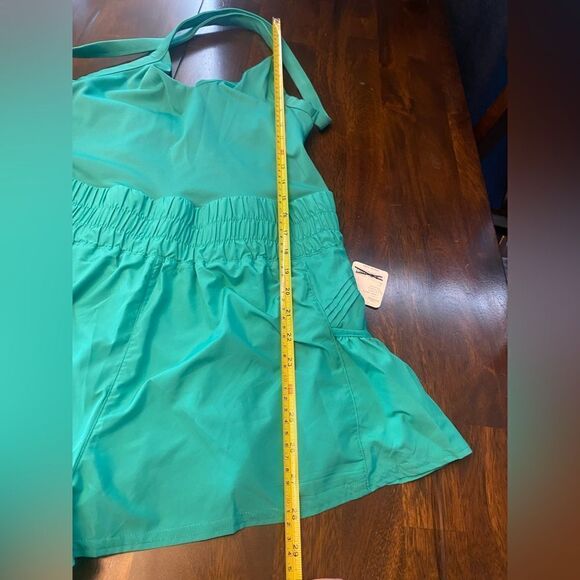 NWT  Free People Movement - Sport Green Get Your Flirt On Shortsie Large - Picture 11 of 11